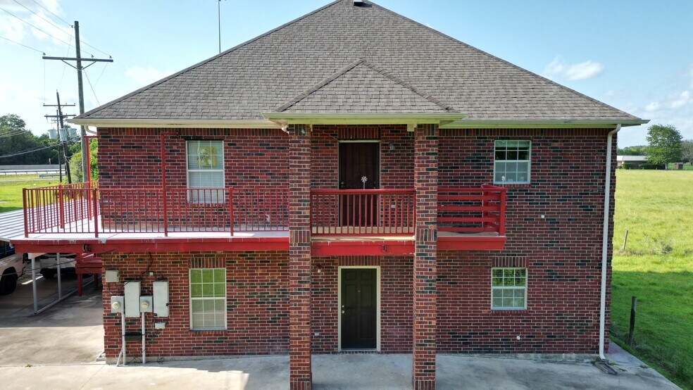 More Photos Of 46328 Interstate 10, Winnie Restaurant For Sale