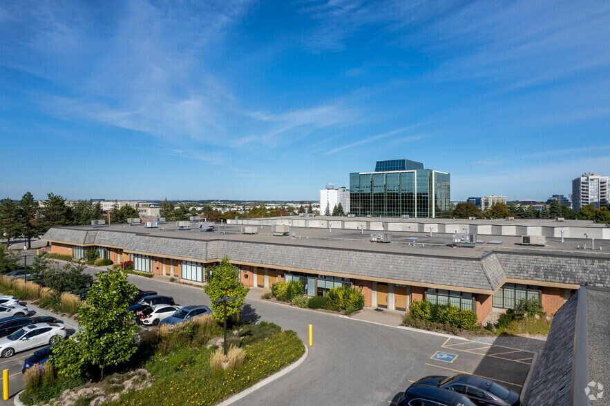 More Photos Of 35 W Pearce St, Richmond Hill Industrial For Sale