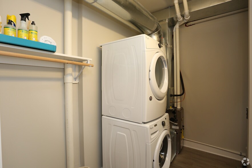 More Photos Of 4175 N Oakland Ave, Shorewood Multifamily For Sale