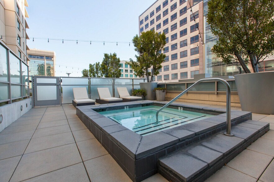 More Photos Of 100 Grand Ave, Oakland Apartments For Lease