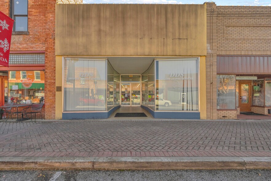 More Photos Of 62 Doyle St, Toccoa Storefront Retail Office For Sale