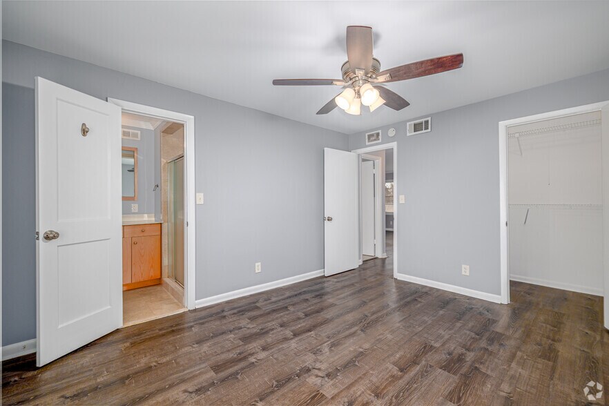 More Photos Of 3057 Pharr Court North Ct NW, Atlanta Apartments For Sale