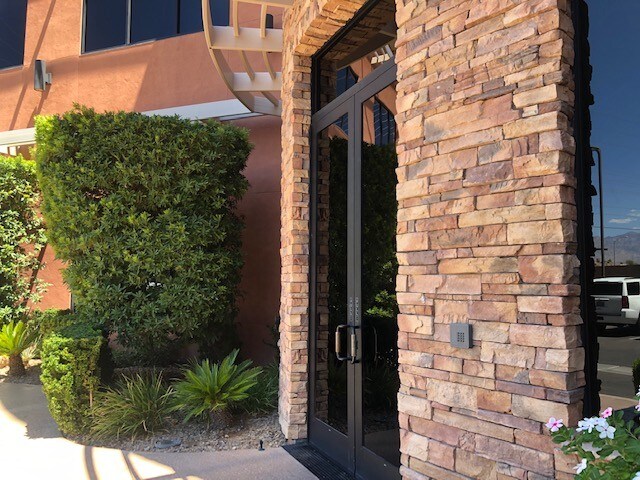 More Photos Of 8845 W Flamingo Rd, Las Vegas Medical For Lease