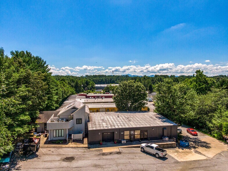More Photos Of 3865 Sweeten Creek Rd, Arden Light Distribution For Lease