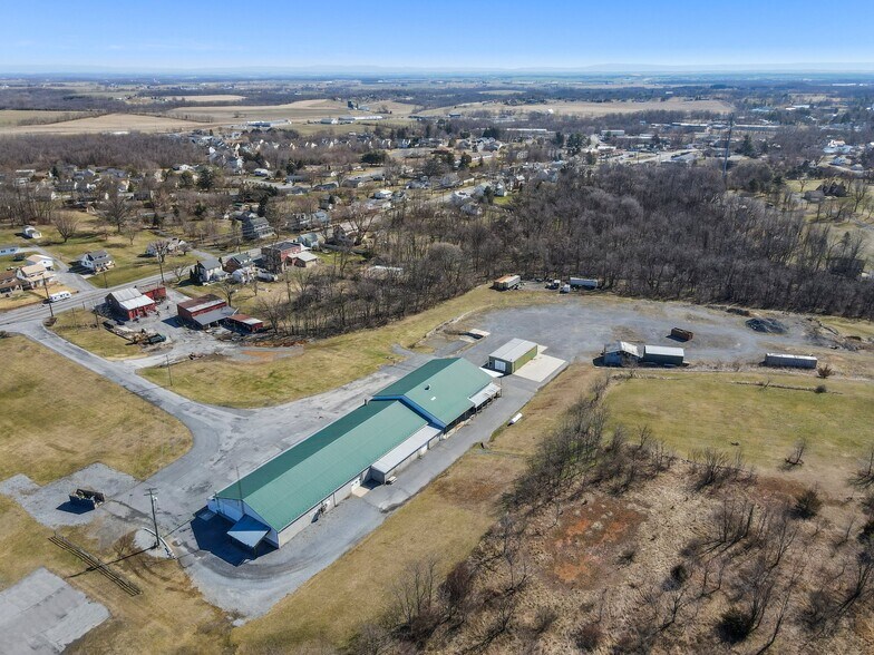 More Photos Of 12258 Buchanan Trl W, Mercersburg Flex For Lease