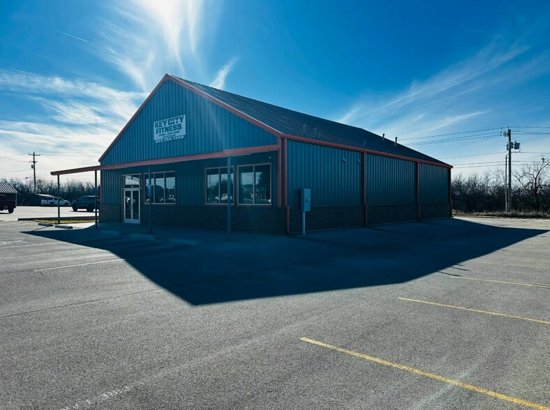 Primary Photo Of 3950 Catclaw Dr, Abilene General Retail For Lease