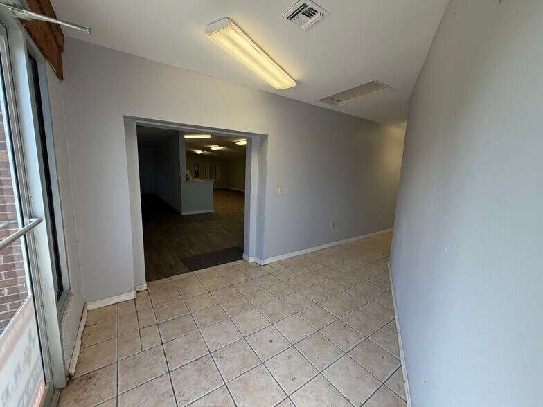 More Photos Of 111 County Road 227, East Bernard Freestanding For Lease