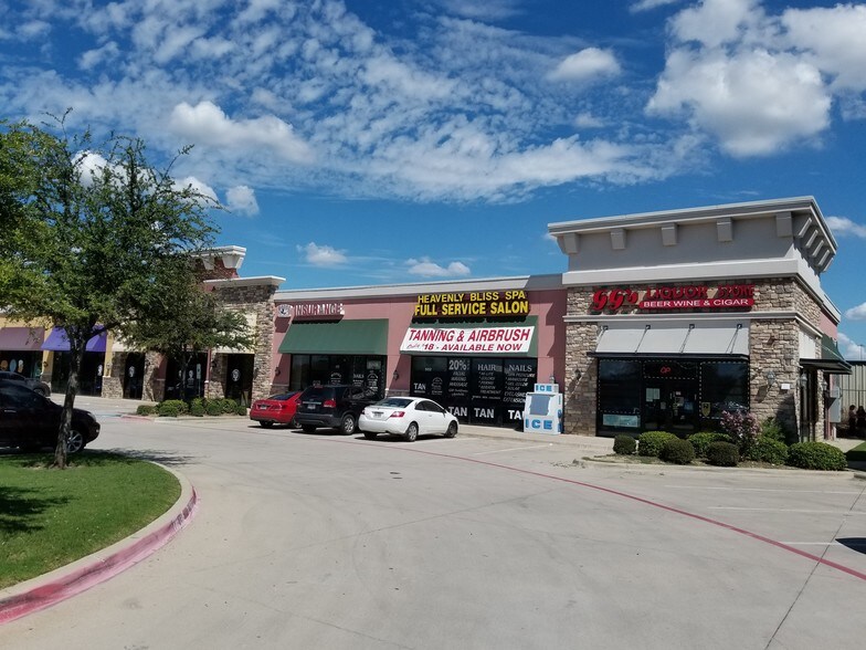 More Photos Of 2740 Western Center Blvd, Fort Worth Storefront For Lease