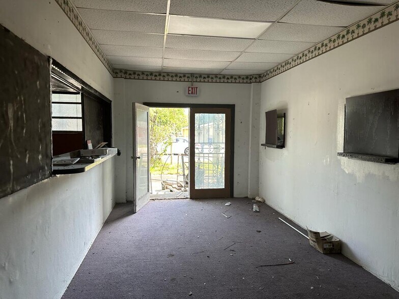 More Photos Of 2741 NW 49th St, Miami Lodge Meeting Hall For Sale