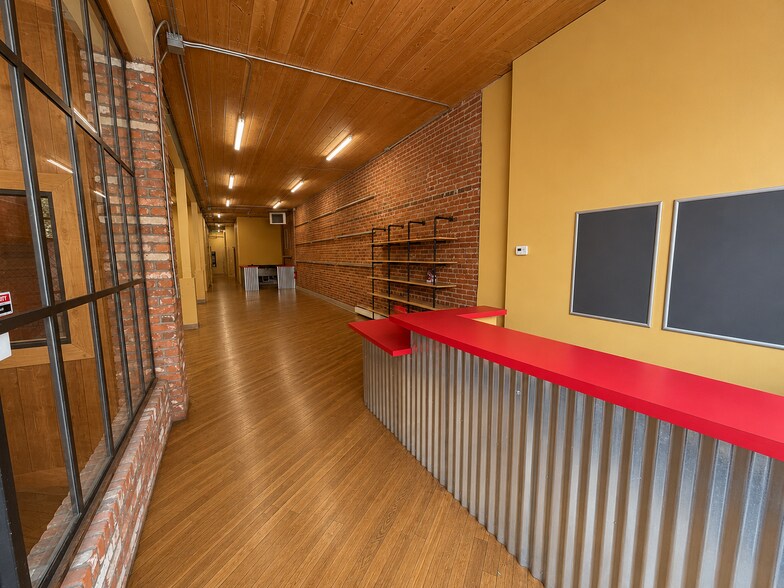 More Photos Of 1962 Blake St, Denver Storefront Retail Office For Lease