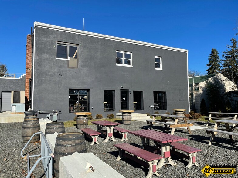 More Photos Of 2208 Atco Ave, Atco General Retail For Sale