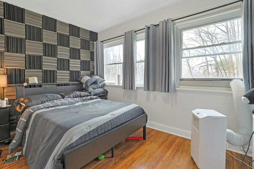 More Photos Of , Pearl River Unknown For Sale