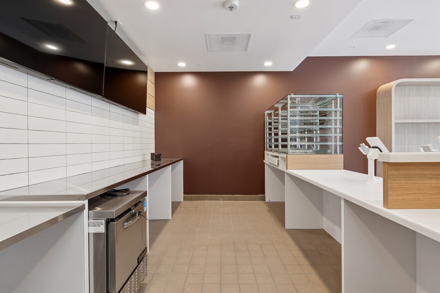 More Photos Of 1315 Burlingame Ave, Burlingame General Retail For Lease