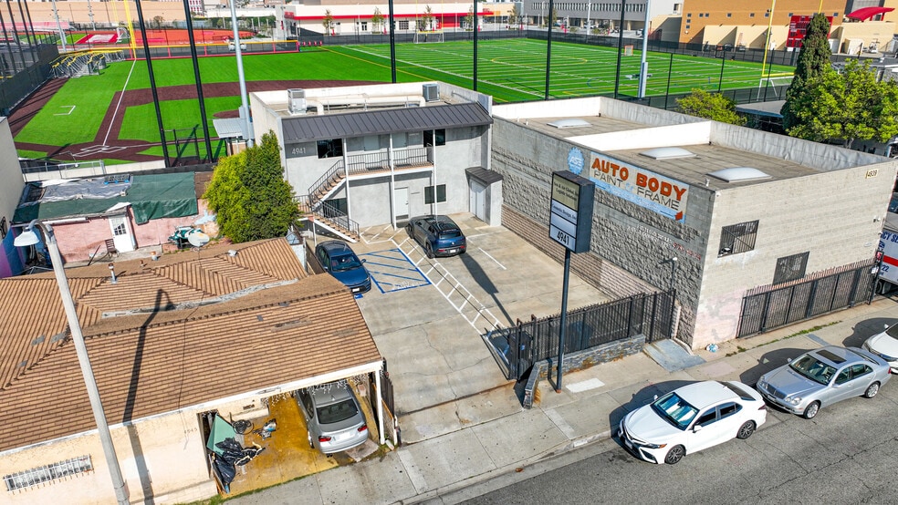 More Photos Of 4941-4945 W Marine Ave, Lawndale Office For Sale
