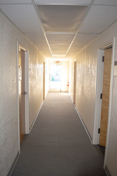 More Photos Of 5834 Price Ave, Mcclellan Office For Lease
