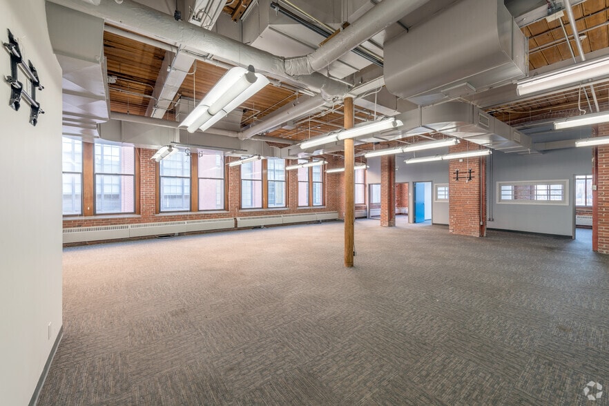More Photos Of 3 Davol Sq, Providence Office For Lease
