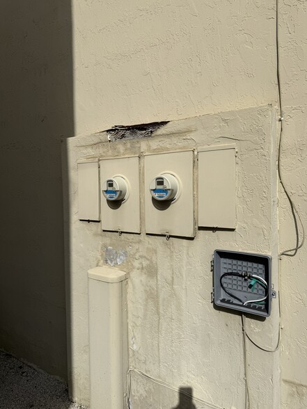 More Photos Of 2248-2252 NW 93rd Ave, Miami Warehouse For Sale