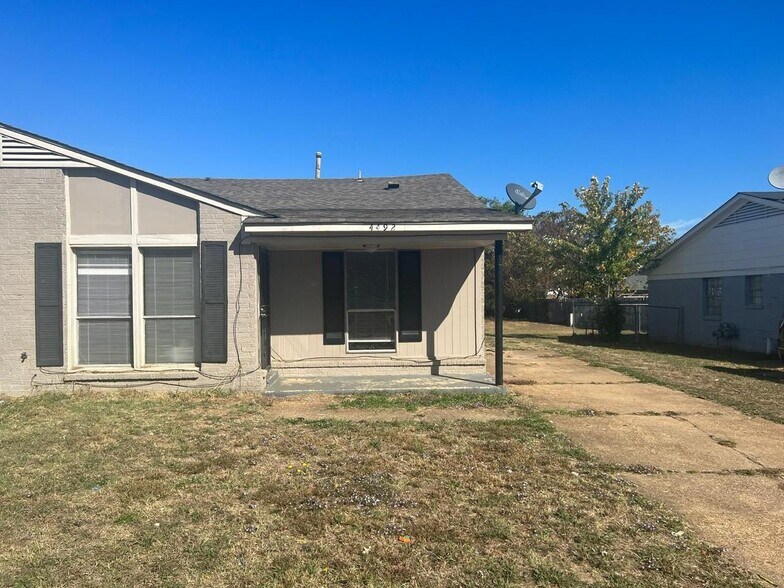 Primary Photo Of 4490 Wooddale Ave, Memphis Apartments For Sale