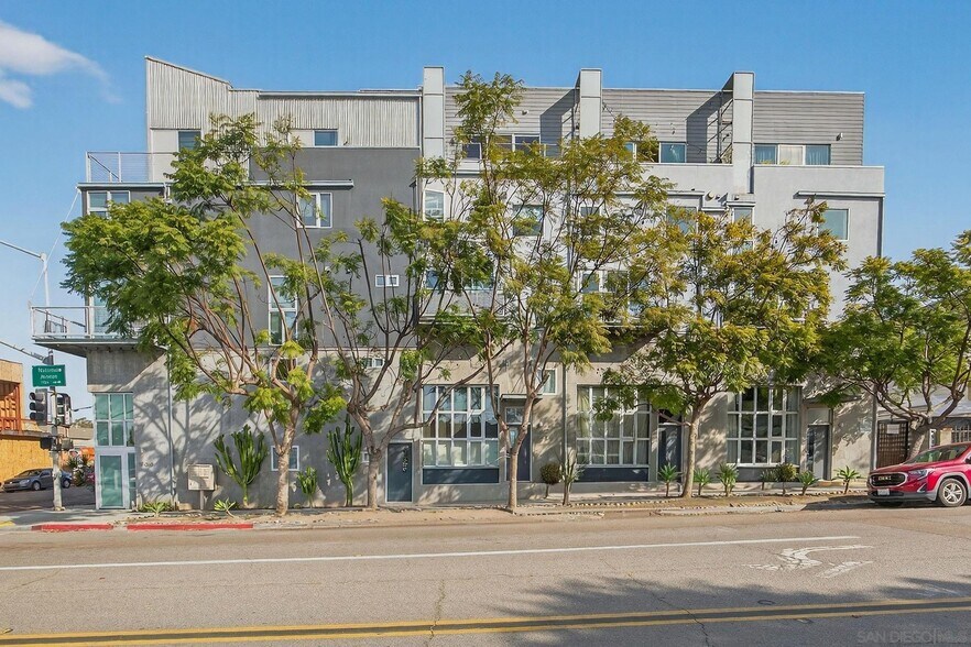 More Photos Of 1712 National Ave, San Diego Flex For Sale