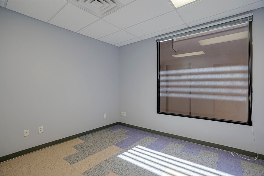 More Photos Of 8128 E 69 Hwy, Prescott Valley Office For Lease