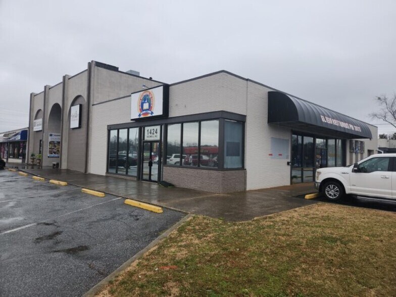 More Photos Of 1416-1424 Roswell Rd, Marietta Storefront For Sale