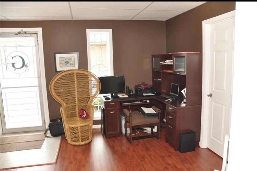 More Photos Of 211 National Hwy, Thomasville Freestanding For Sale