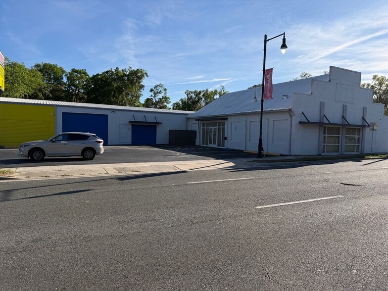 More Photos Of 1201 E University Ave, Gainesville Freestanding For Sale