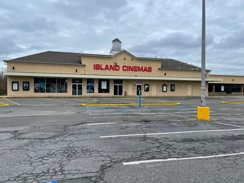 More Photos Of 1600-1718 Montauk Hwy, Mastic Unknown For Lease