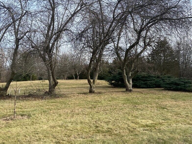 More Photos Of 1365 W Stones Crossing Rd, Greenwood Land For Sale