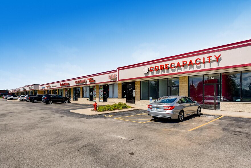 More Photos Of 606-660 E Golf Rd, Arlington Heights Unknown For Lease