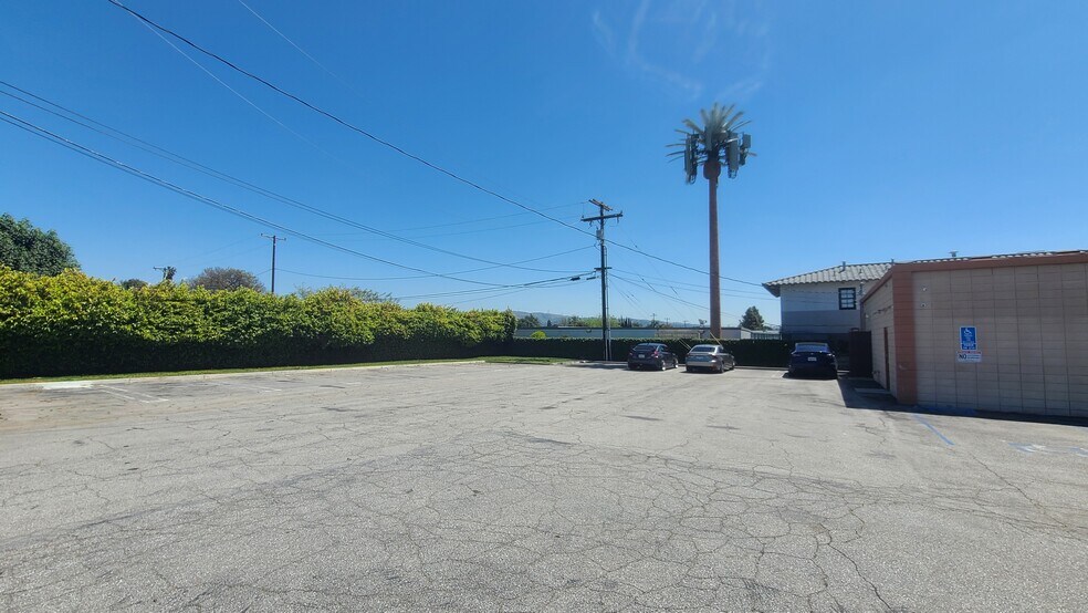 More Photos Of 11415-11421 Washington Blvd, Whittier Freestanding For Lease
