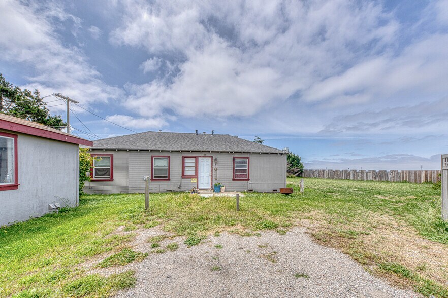 More Photos Of 1200 W Market Cir, Salinas Apartments For Sale
