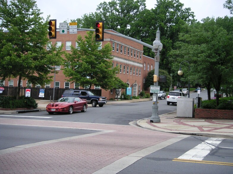 More Photos Of 105 N Virginia Ave, Falls Church Office For Lease