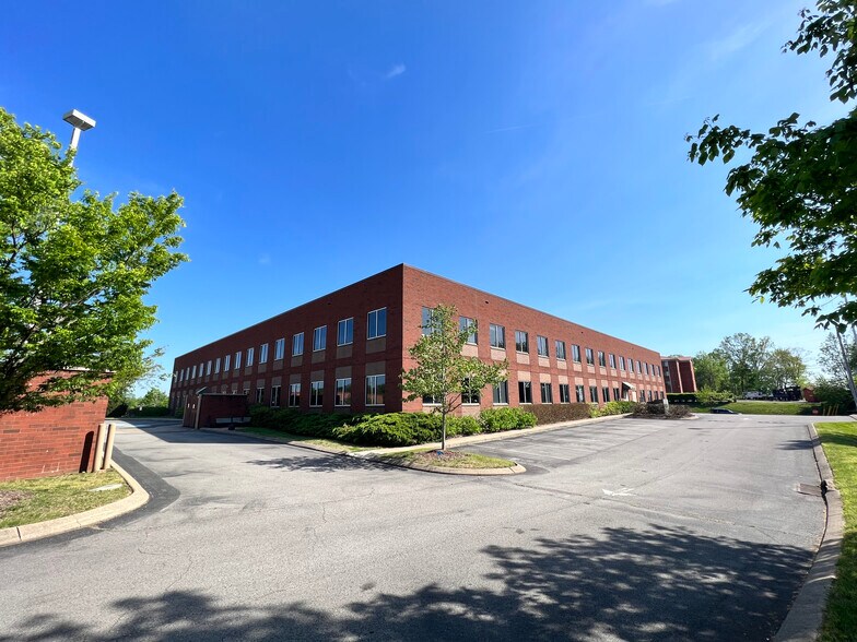 More Photos Of 7102 Commerce Way, Brentwood Loft Creative Space For Sale