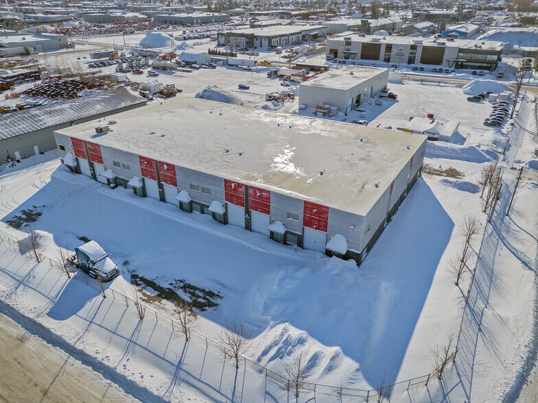 More Photos Of 14410 Rue Rolland-Desjardins, Mirabel Warehouse For Sale