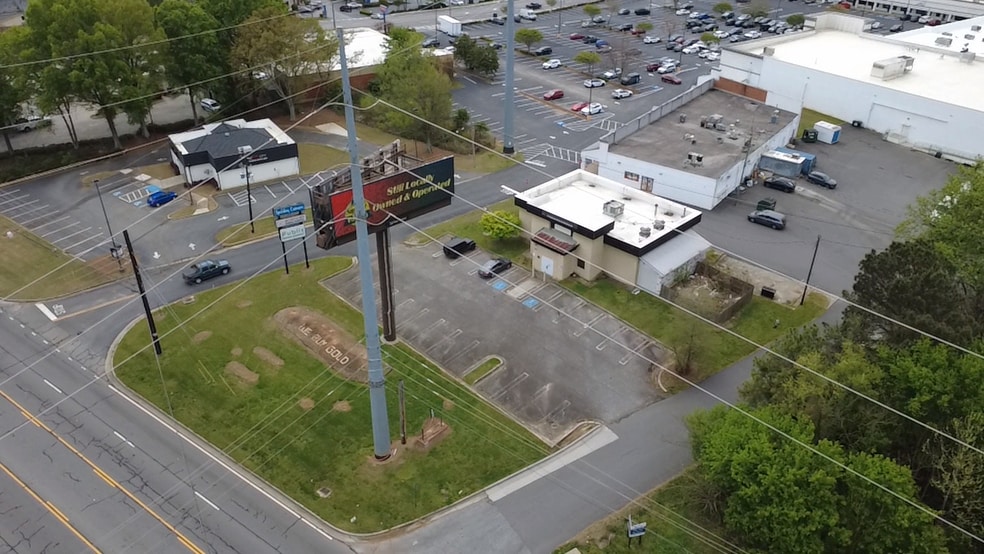 More Photos Of 7820 Holcomb Bridge Rd, Peachtree Corners General Retail For Sale