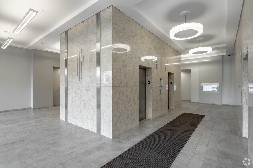 More Photos Of 201 E Sandpointe Ave, Santa Ana Office For Lease