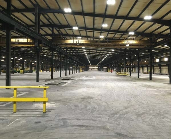 More Photos Of 211 Industrial Dr N, Madison Warehouse For Lease