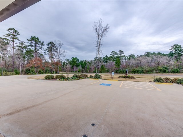 More Photos Of 4304 College Dr, Lufkin Office For Sale