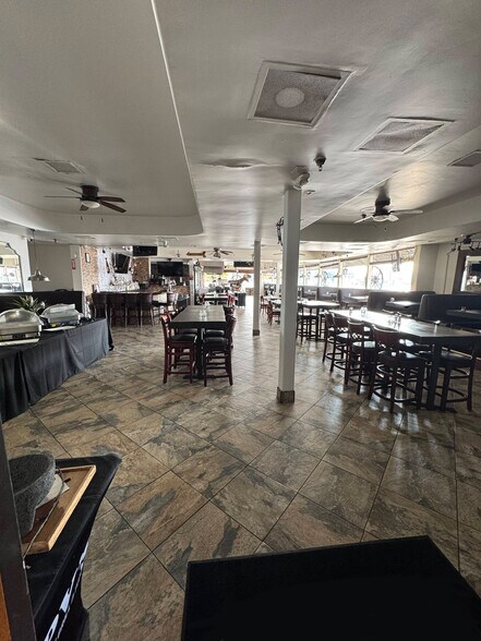 More Photos Of 1266 S E St, San Bernardino Service Station For Sale