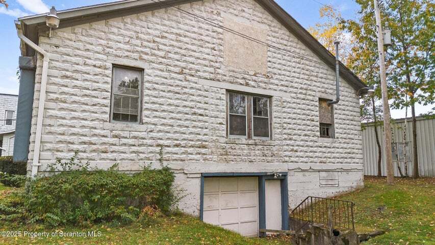 More Photos Of 707 River St, Peckville Showroom For Sale