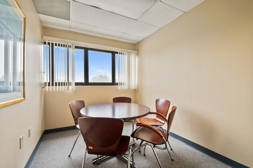 More Photos Of 12300 PERRY Hwy, Wexford Medical For Lease