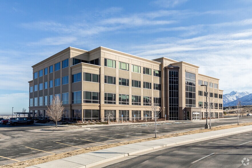 More Photos Of 25 E Scenic Pointe Dr, Draper Office For Sale