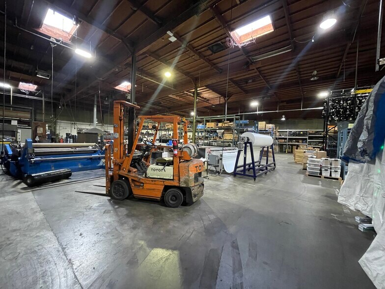 More Photos Of 2915 E Washington Blvd, Los Angeles Warehouse For Sale