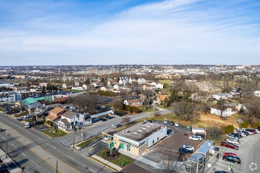 More Photos Of 200 W Ridge Pike, Conshohocken Unknown For Lease
