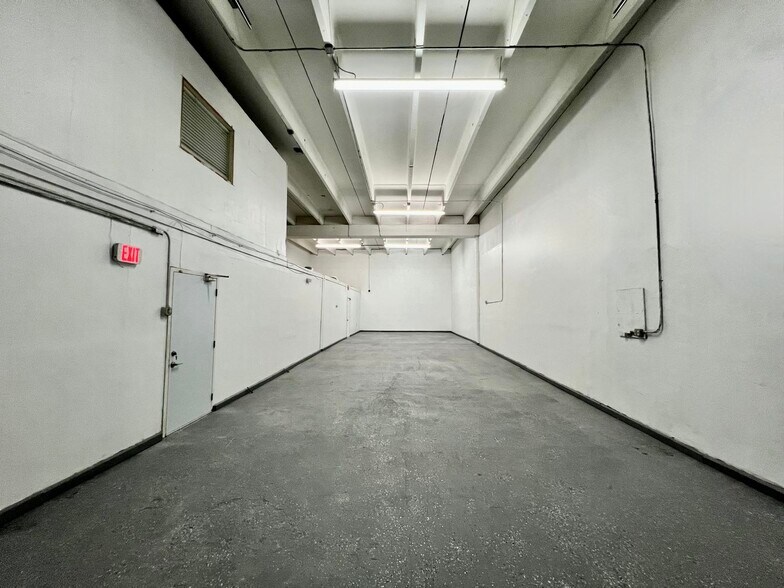 More Photos Of 7200-7384 NW 56th St, Miami Warehouse For Sale