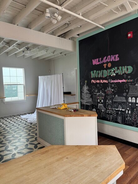 More Photos Of 7 NW 9th St, Oklahoma City Storefront For Lease