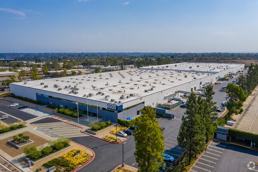 More Photos Of 4000 Ruffin Rd, San Diego Warehouse For Lease