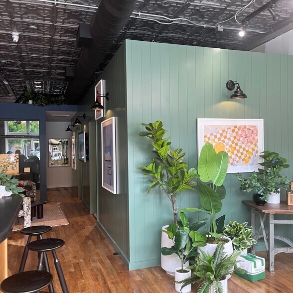 More Photos Of 264 E Clayton St, Athens General Retail For Sale