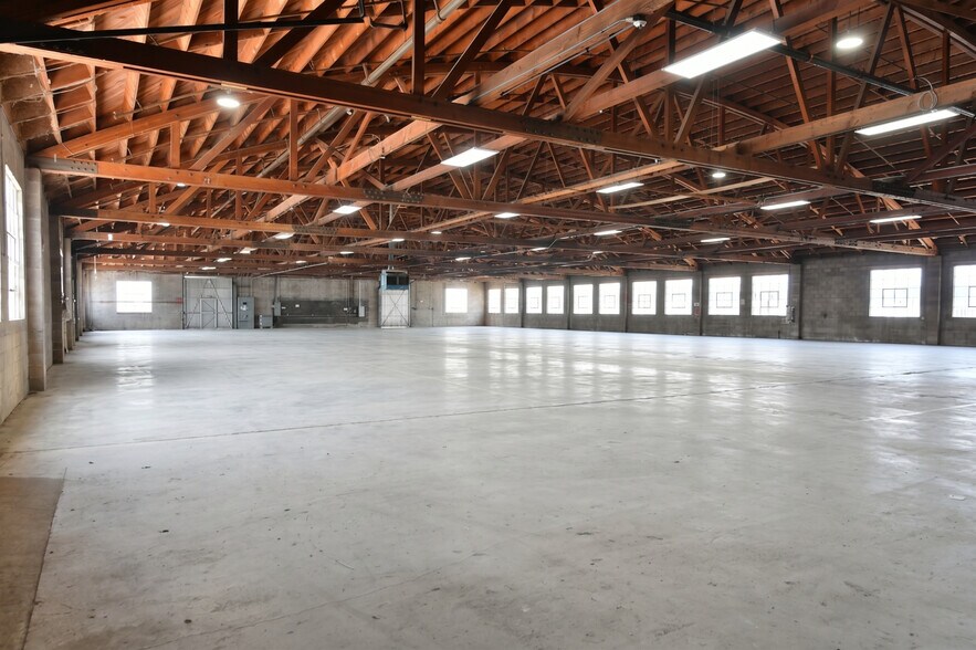 More Photos Of 1656 W 134th St, Gardena Manufacturing For Sale